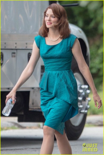 diane-guerrero-april-bowlby-doom-patrol-set-photos-04