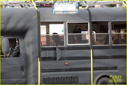 diane-guerrero-april-bowlby-doom-patrol-set-photos-09